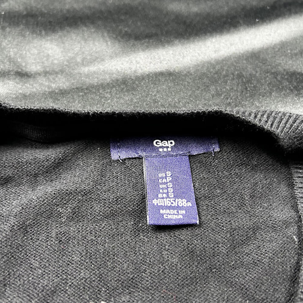 Gap Womens Black Long Sleeve Button Up Cardigan Sweater Size S - Picture 2 of 5